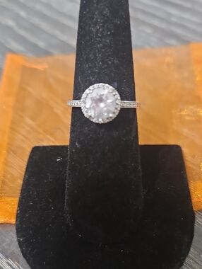 Pandora Sparkling Round Halo Ring 7